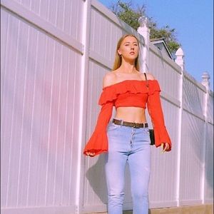 URBAN OUTFITTERS CROPPED LONG SLEEVE TOP